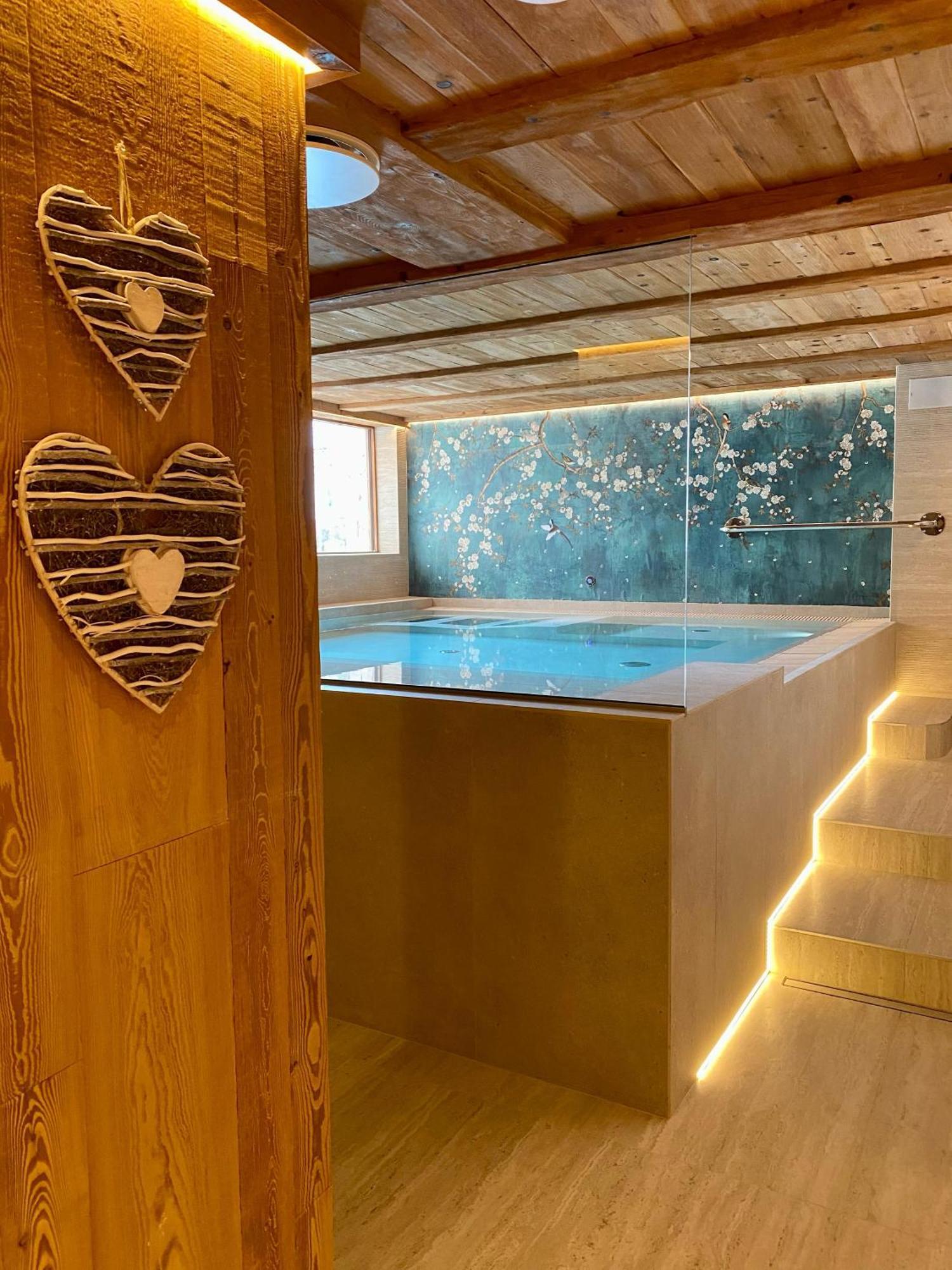 Hotel Piccolo Tibet Livigno Exterior photo